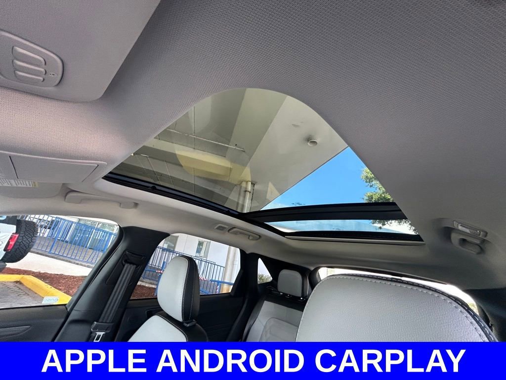 Certified 2024 Ford Escape SE w/ PHEV Premium Package image 12