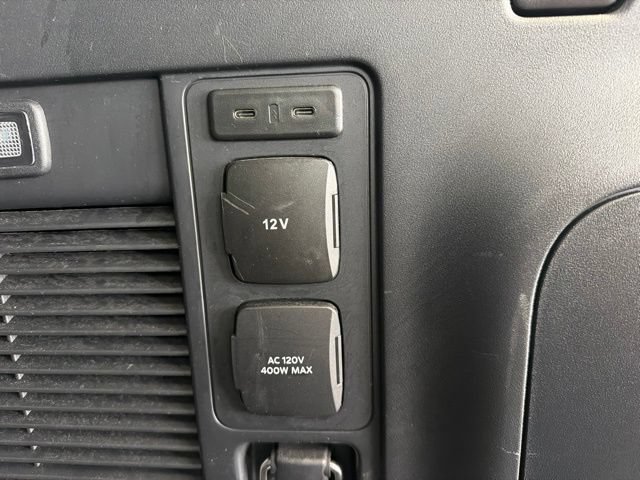 Certified 2025 Ford Expedition Active AWD/4WD image 12