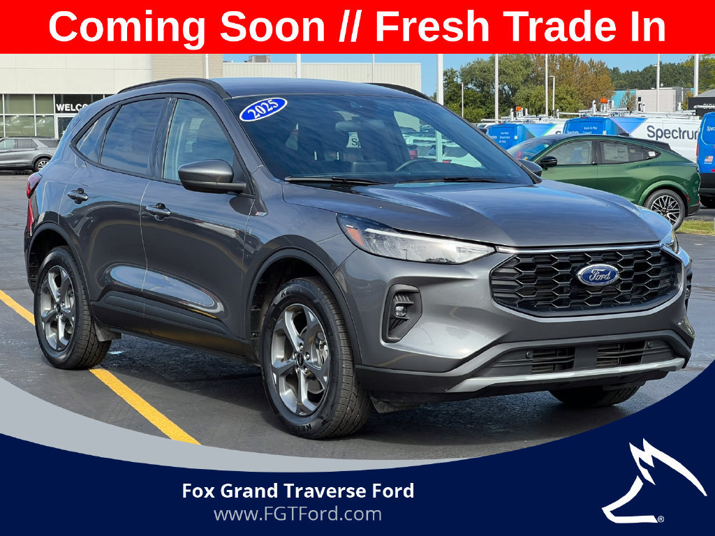 Certified 2025 Ford Escape ST-Line Select AWD/4WD image 41