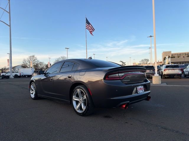 Used 2018 Dodge Charger R/T w/ Navigation & Travel Group image 3