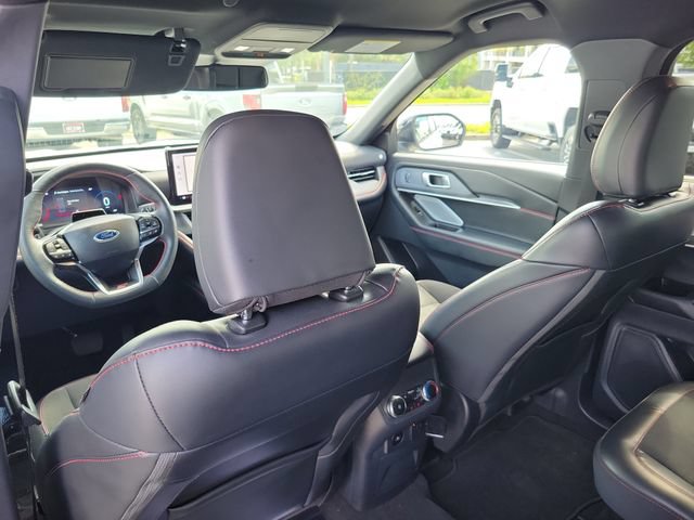 Certified 2025 Ford Explorer ST RWD image 14