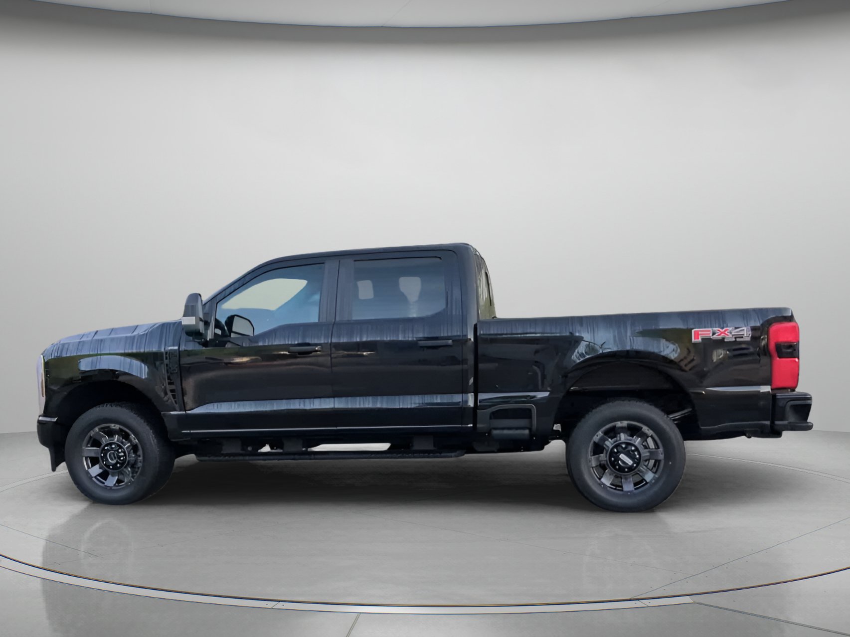 Certified 2024 Ford F250 XL w/ STX Appearance Package AWD/4WD image 17
