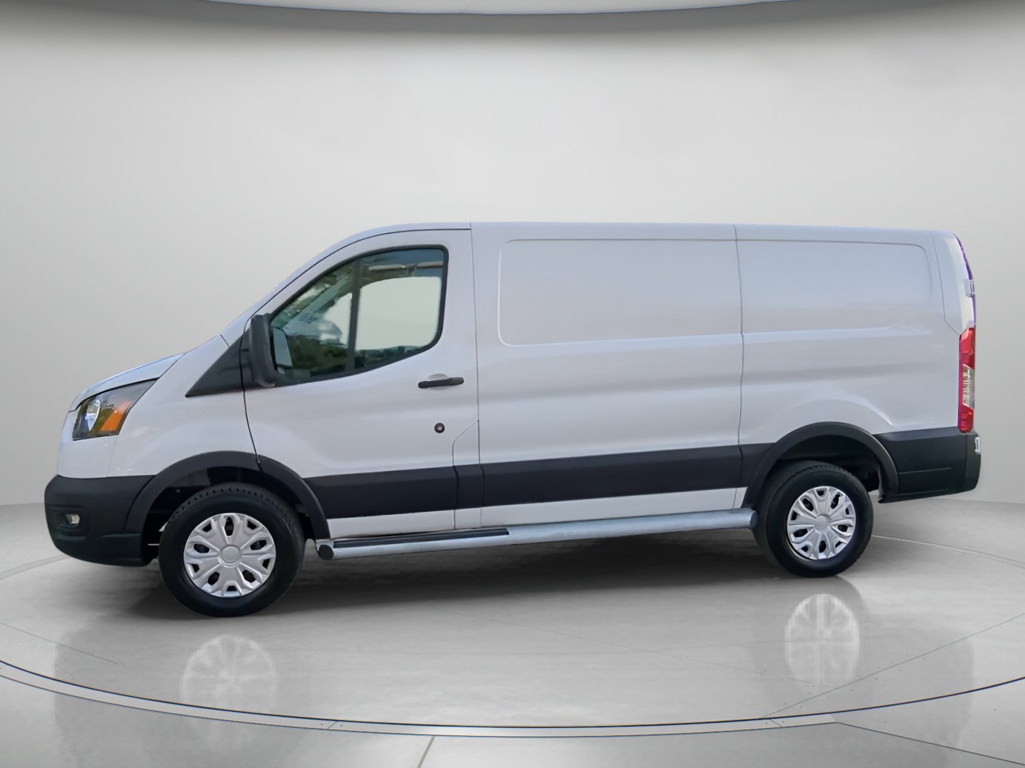 Certified 2025 Ford Transit 250 Low Roof w/ Exterior Upgrade Package RWD image 13