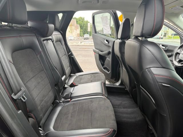 Certified 2022 Ford Escape SEL w/ SEL Stealth AWD Package image 15