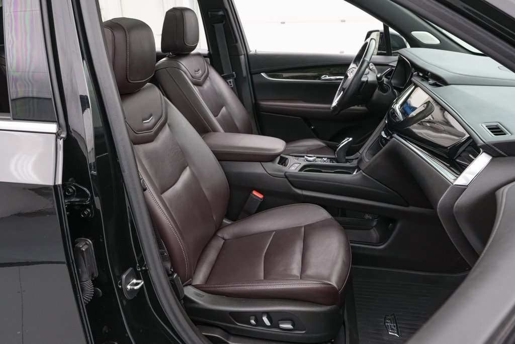 Used 2021 Cadillac XT6 Premium Luxury image 29