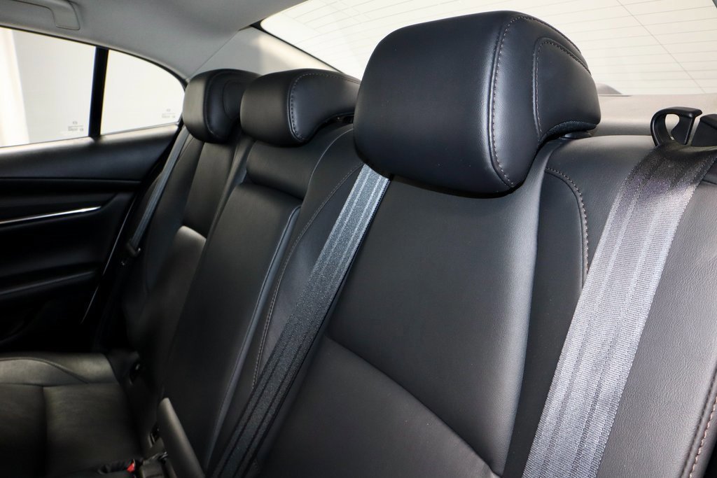 Used 2022 MAZDA MAZDA3 s image 23