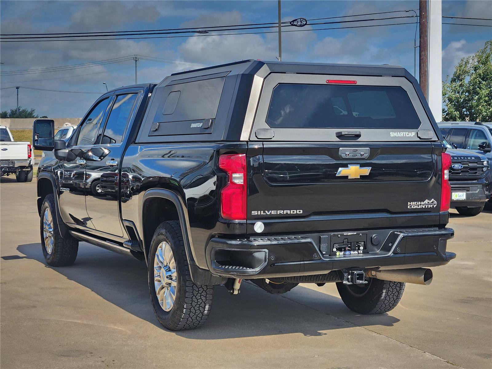 Used 2022 Chevrolet Silverado 2500 High Country w/ Technology Package AWD/4WD image 6
