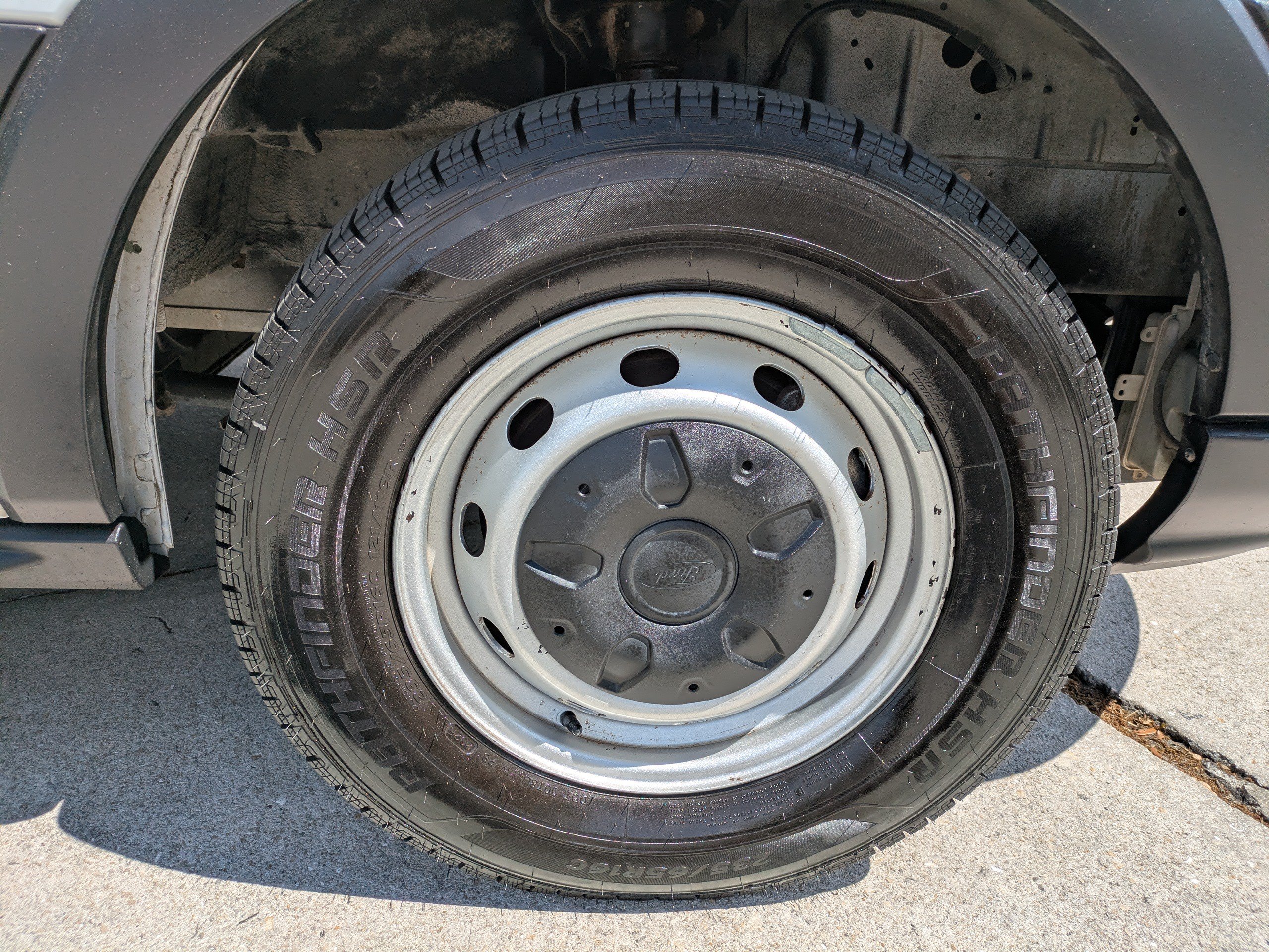 Certified 2019 Ford Transit 150 XL RWD image 10