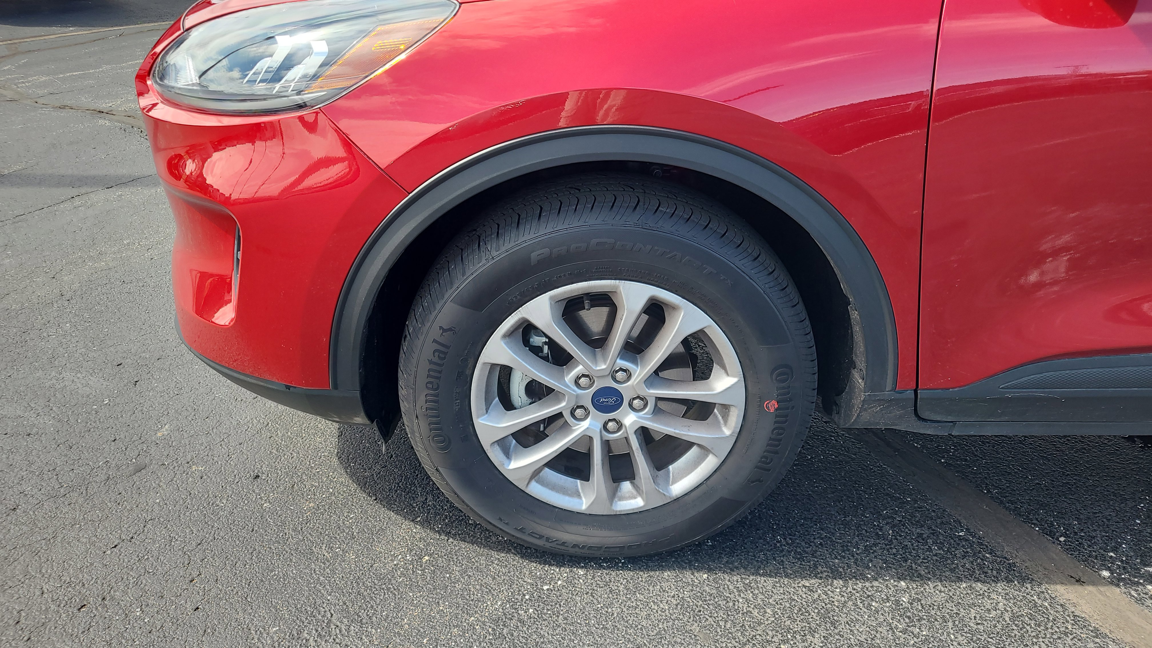 Certified 2022 Ford Escape SE w/ Cold Weather Package AWD/4WD image 11