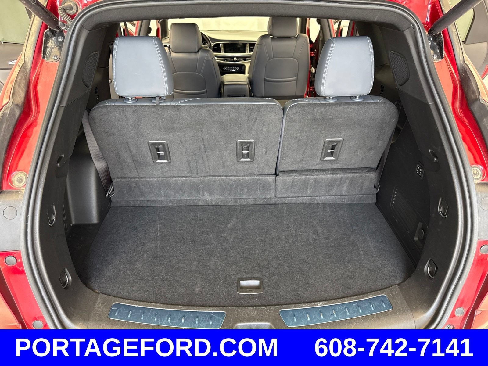 Used 2024 Buick Enclave Premium AWD/4WD image 44