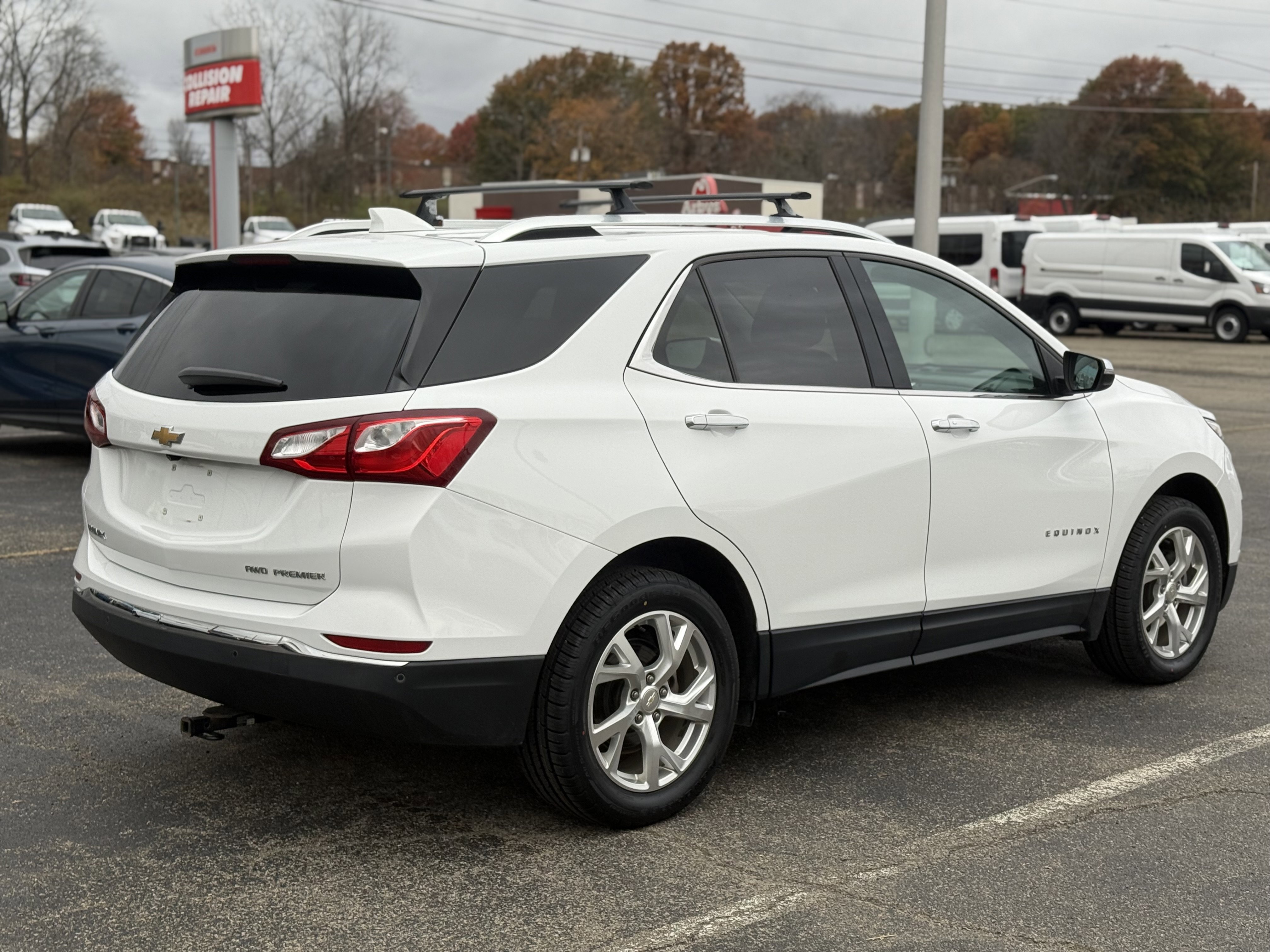 Used 2020 Chevrolet Equinox Premier image 2