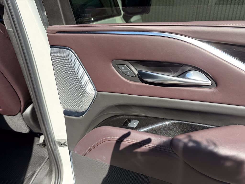Used 2022 Cadillac Escalade Sport Platinum AWD/4WD image 38