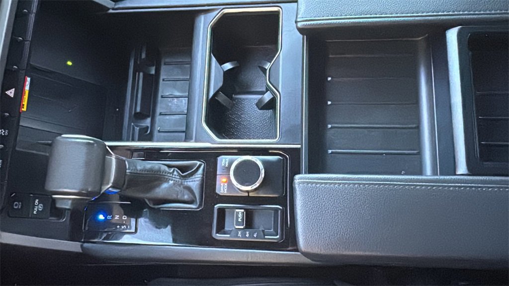 Used 2024 Toyota Tundra Limited image 18