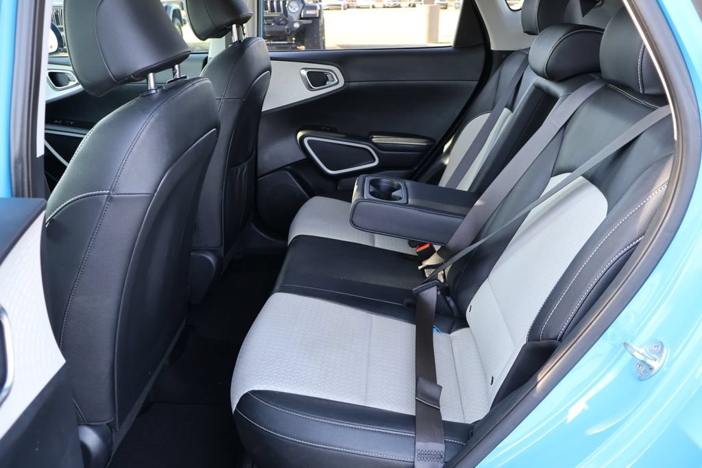 Used 2023 Kia Soul GT-Line FWD image 24