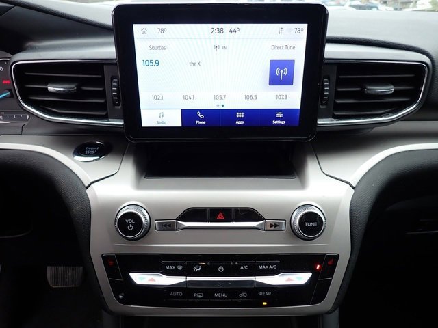 Certified 2022 Ford Explorer XLT w/ Equipment Group 202A image 28