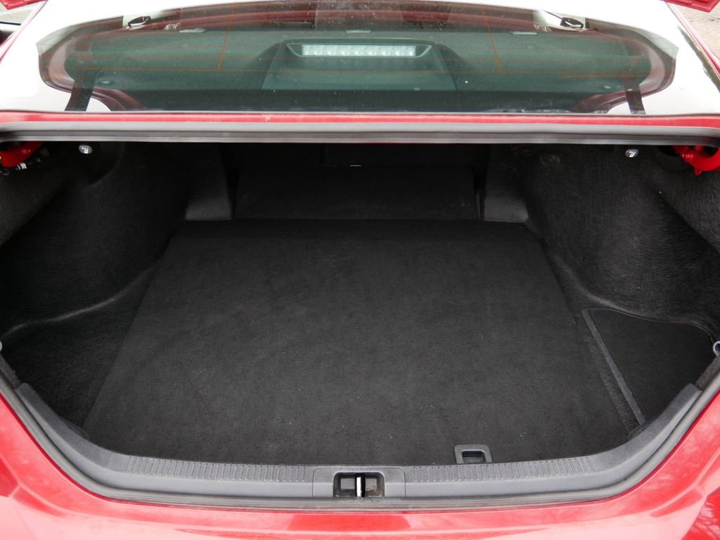 Used 2025 Toyota Camry LE FWD image 10