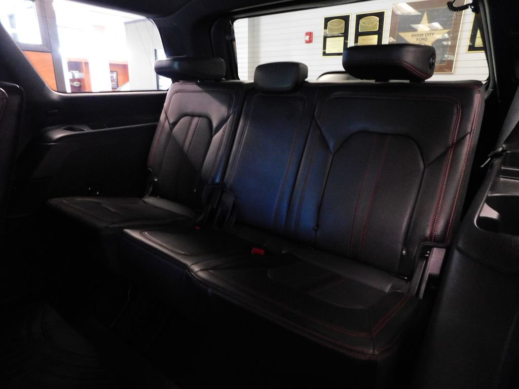 Certified 2022 Ford Expedition Limited AWD/4WD image 31