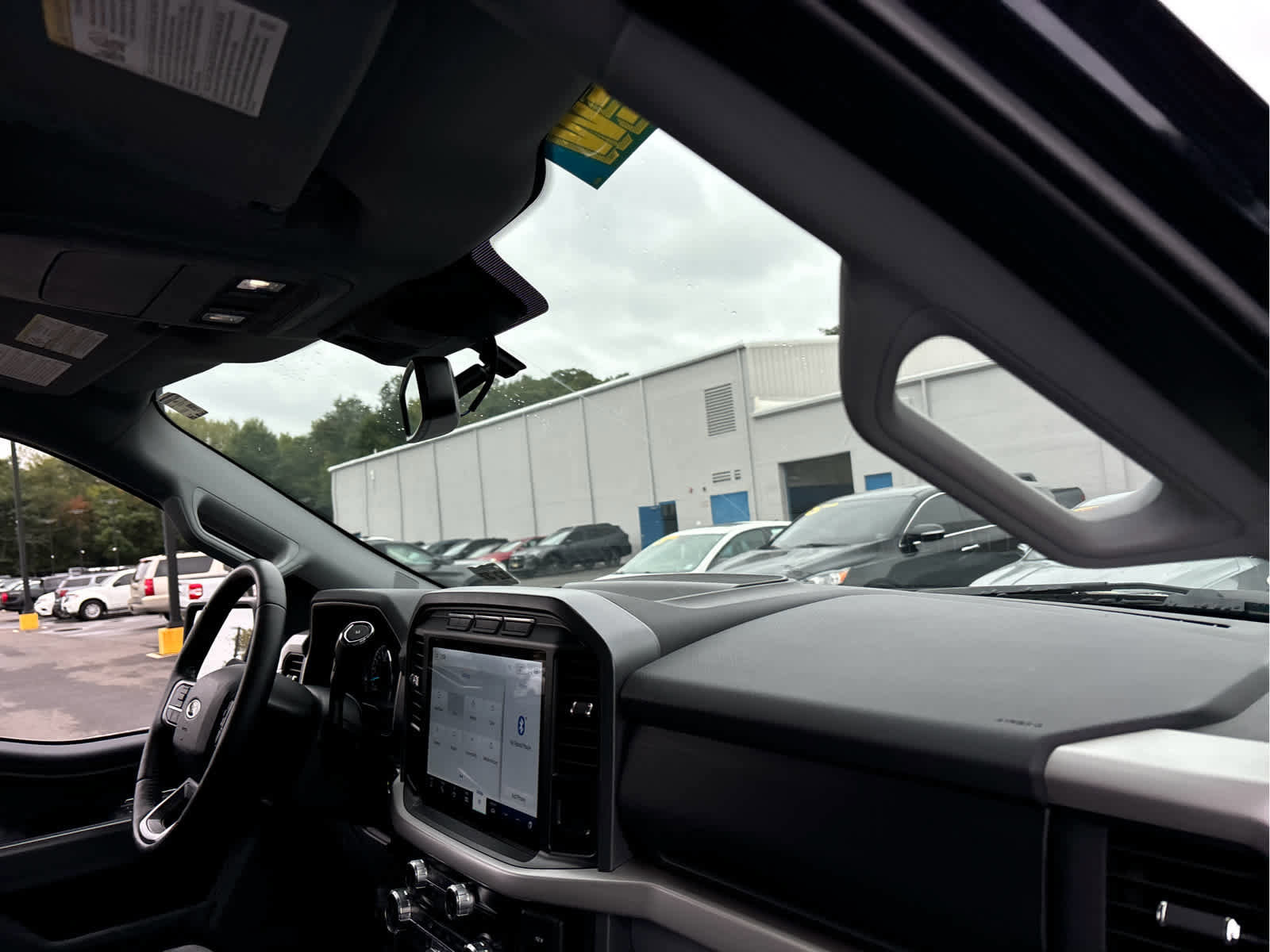 Certified 2022 Ford F150 XLT w/ Equipment Group 302A High image 30