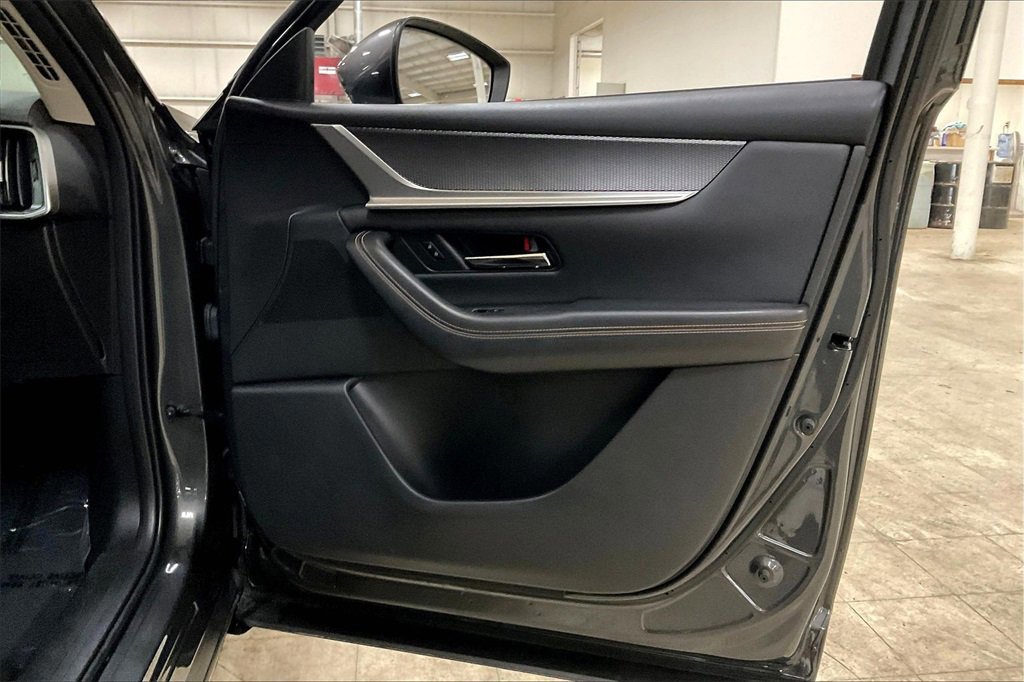 Used 2024 MAZDA CX-90 3.3 Turbo w/ Preferred Plus image 23