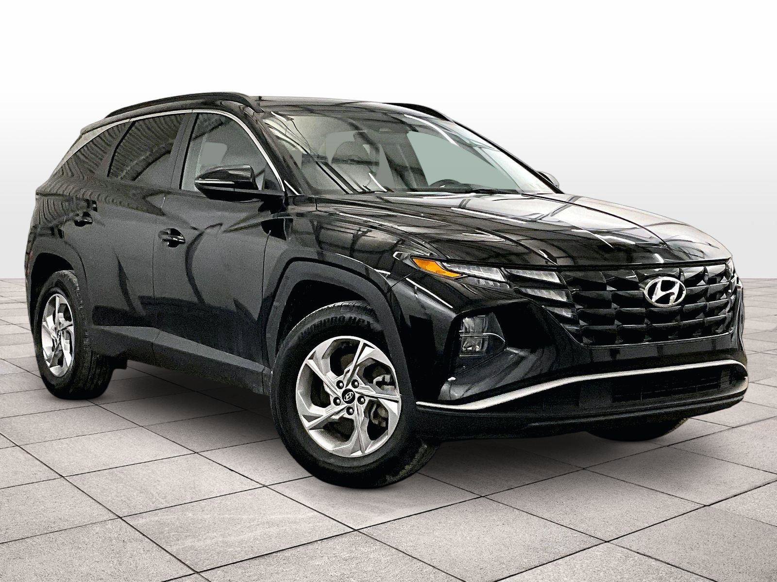 Used 2022 Hyundai Tucson SEL w/ Cargo Package AWD/4WD image 2