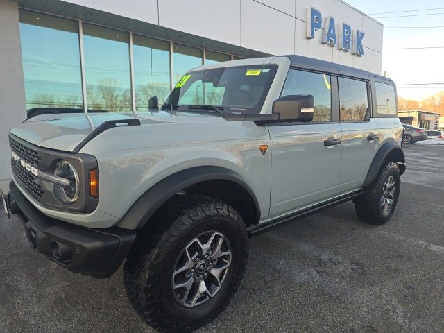 Certified 2023 Ford Bronco Badlands image 2