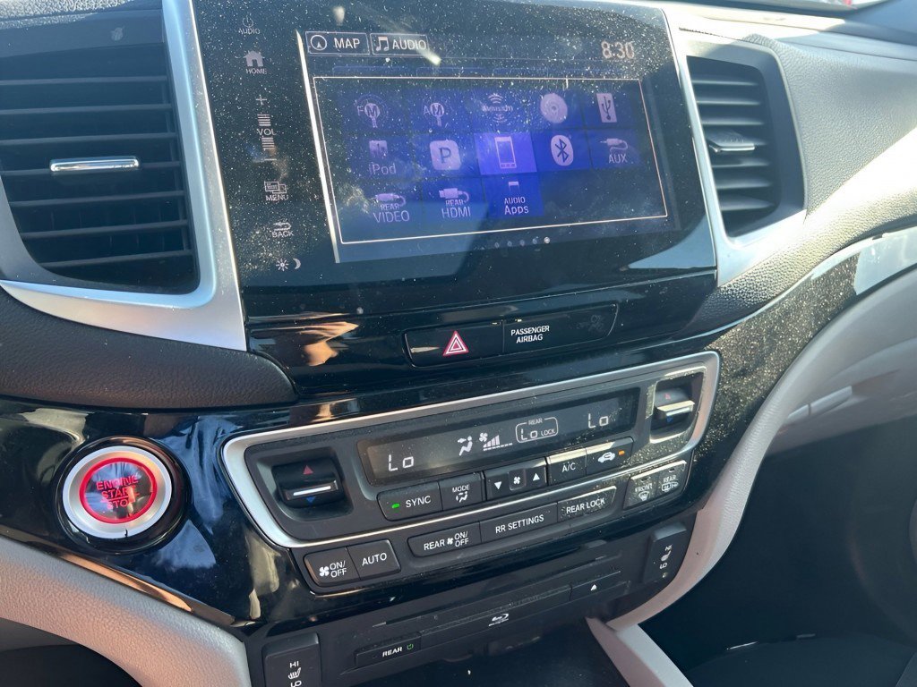 Used 2017 Honda Pilot Touring image 26