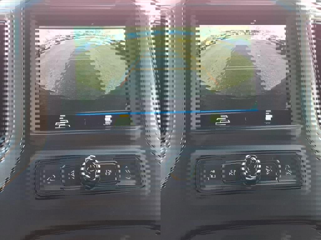 Used 2019 Chevrolet Silverado 1500 Custom w/ Custom Value Package image 17