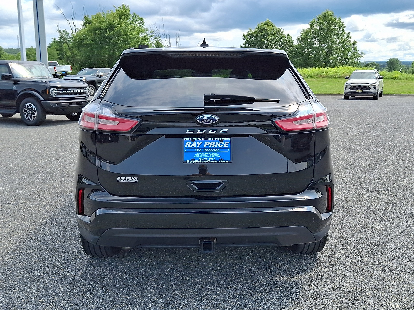 Certified 2023 Ford Edge ST-Line w/ Class II Trailer Tow Package AWD/4WD image 6