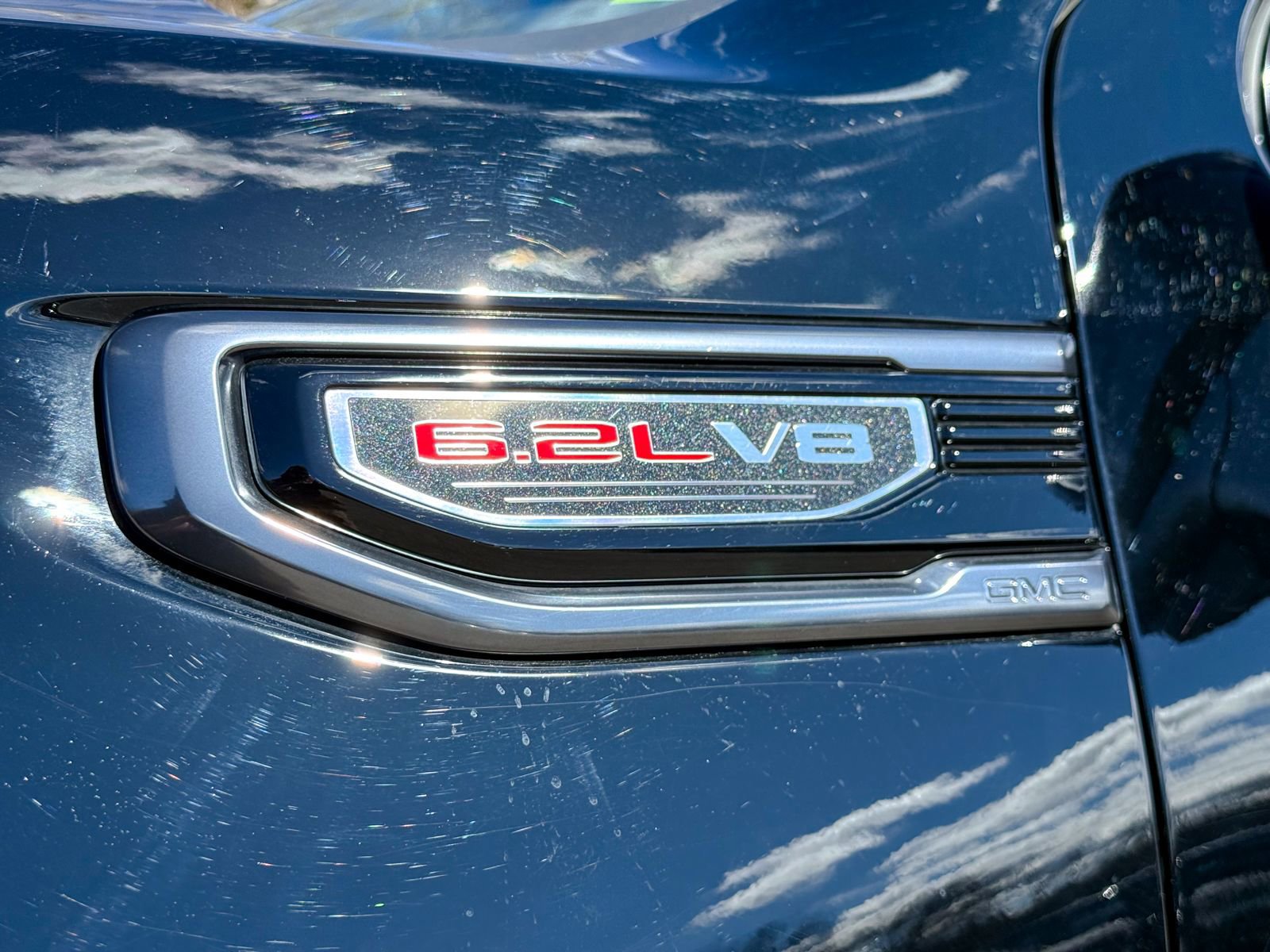 Used 2024 GMC Sierra 1500 AT4 w/ Technology Package image 10