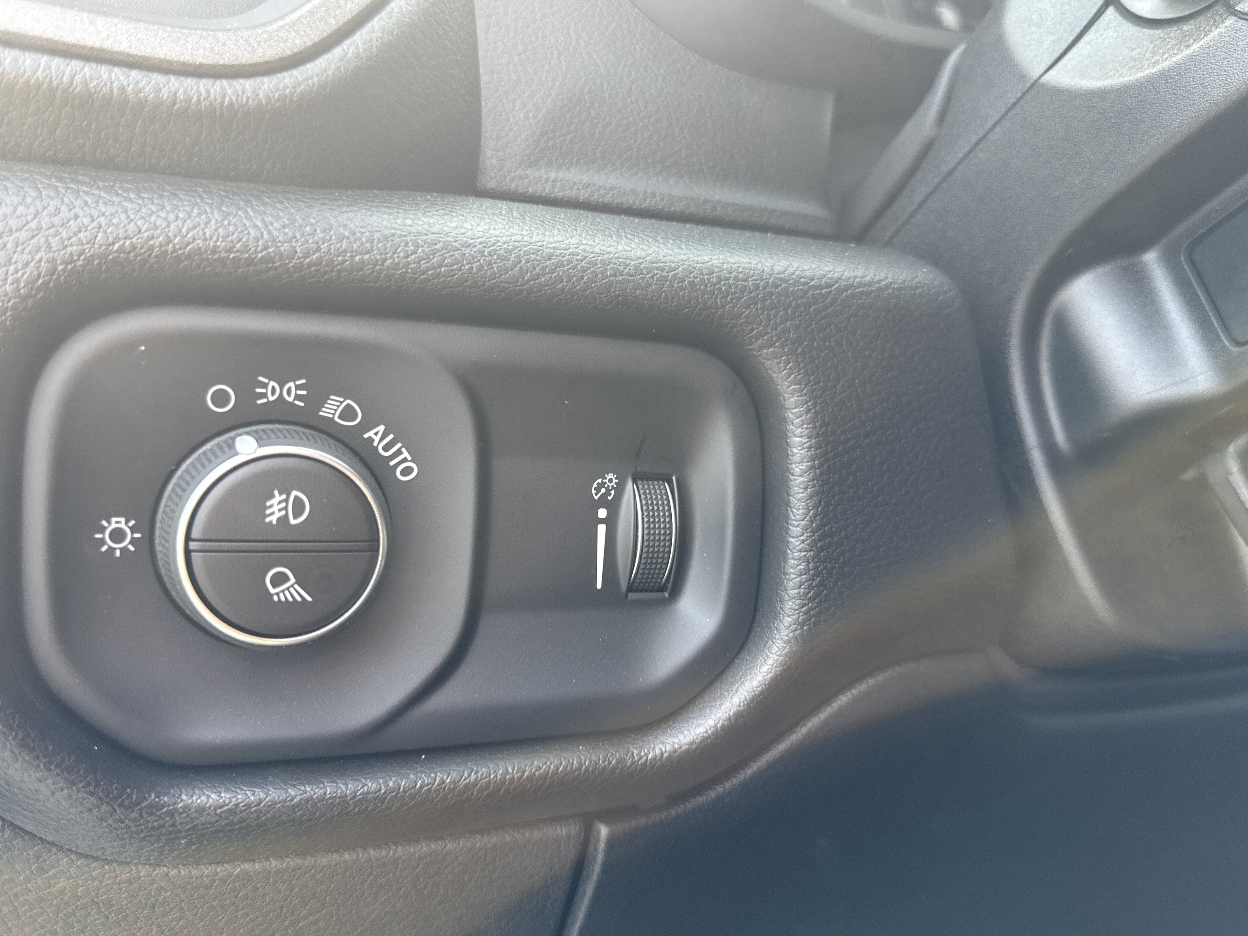 Used 2025 RAM 2500 Tradesman AWD/4WD image 34