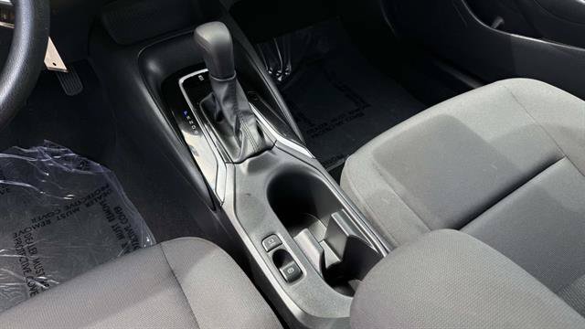 Used 2025 Toyota Corolla LE FWD image 20