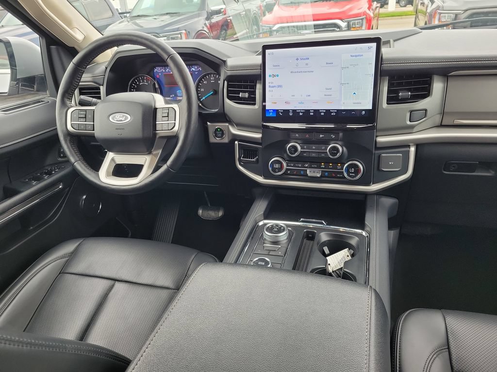 Certified 2024 Ford Expedition XLT AWD/4WD image 13