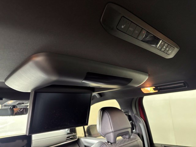 Used 2026 Toyota Sienna Platinum AWD/4WD image 14