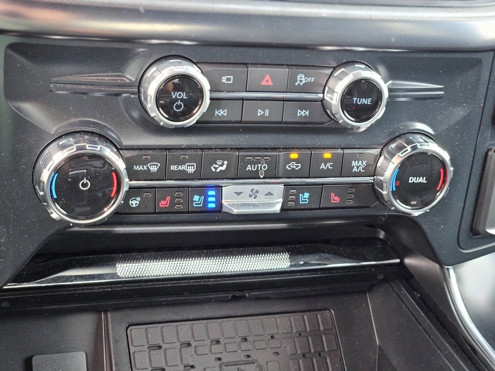 Certified 2025 Ford F150 Raptor image 23