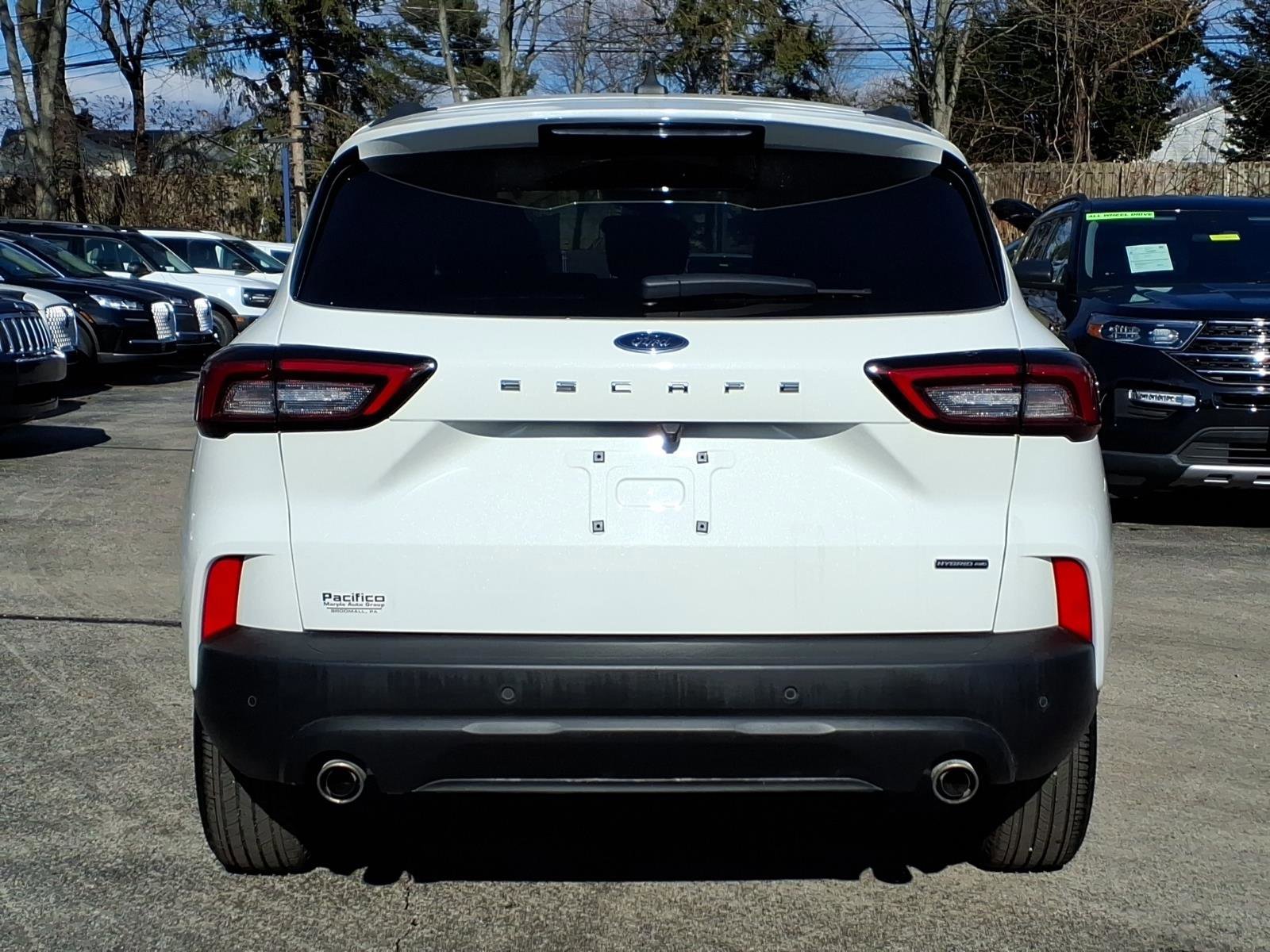 Certified 2025 Ford Escape ST-Line Select w/ Tech Pack #1 image 4