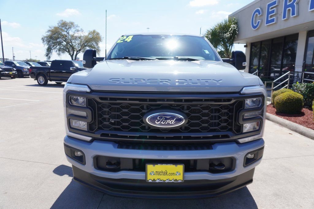 Certified 2024 Ford F250 Lariat w/ Sport Appearance Package image 6