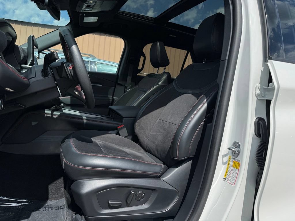Certified 2025 Ford Explorer ST w/ Sun And Sound Package AWD/4WD image 5