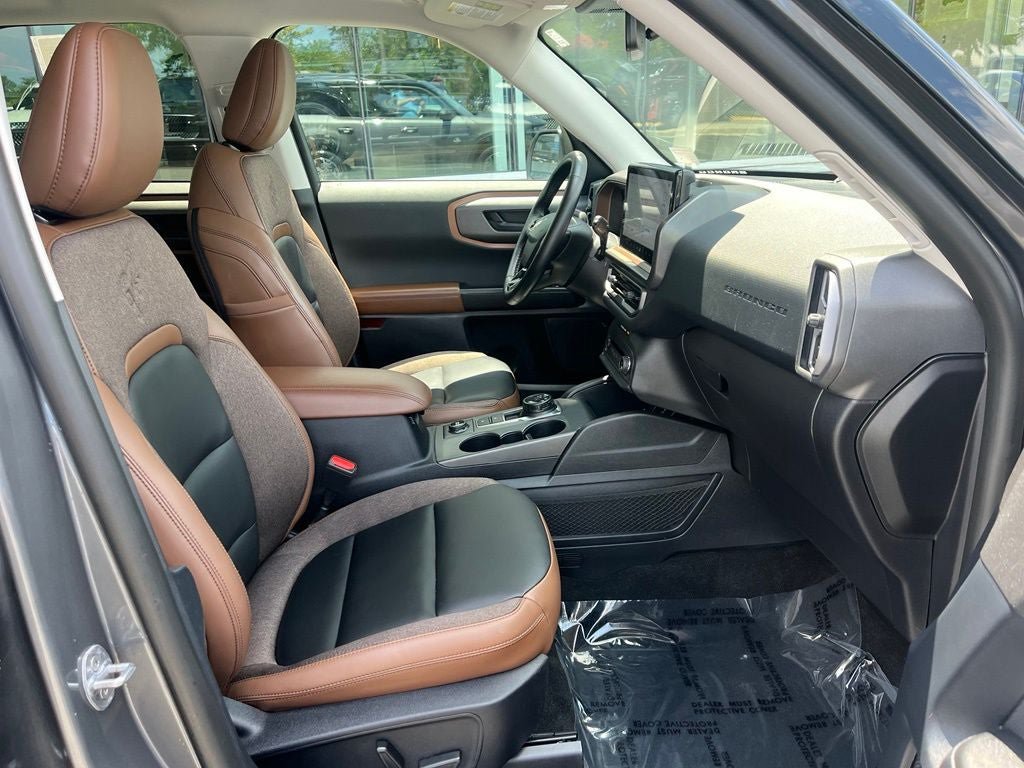 Certified 2025 Ford Bronco Sport Outer Banks w/ Outer Banks Tech Package+ AWD/4WD image 21