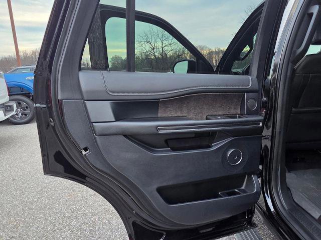 Certified 2021 Ford Expedition Limited image 24