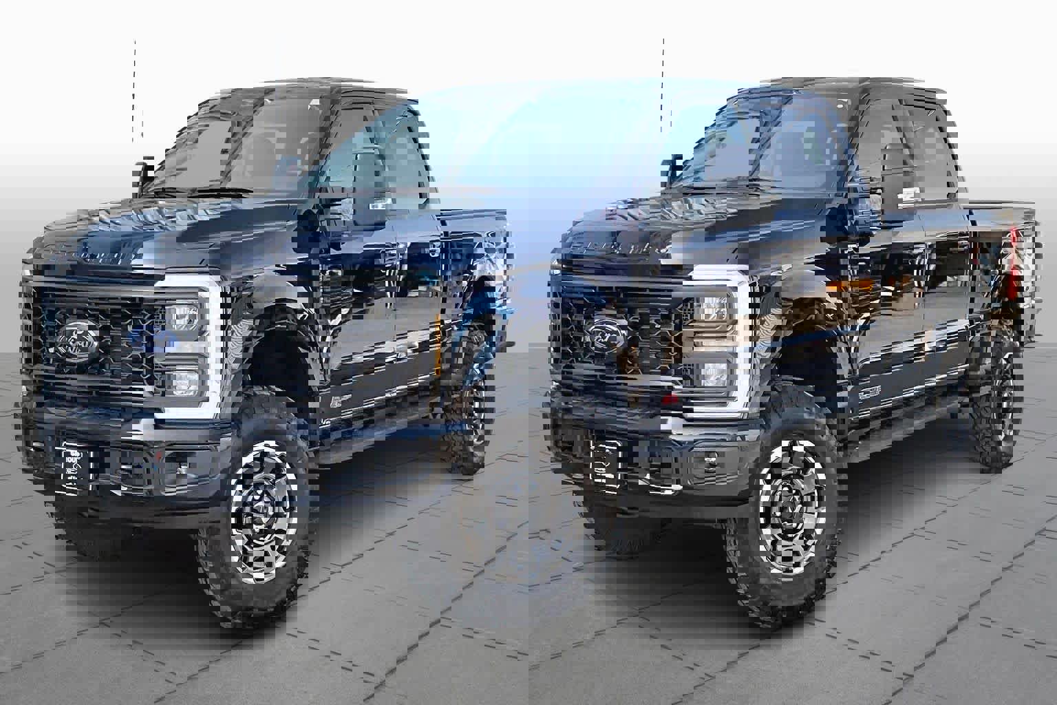 Certified 2023 Ford F250 Lariat w/ Tremor Off-Road Package image 6