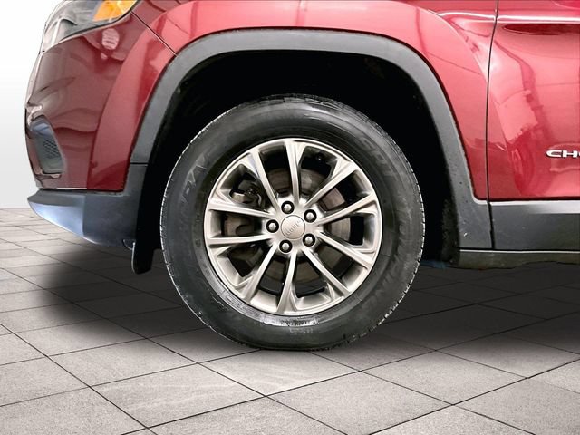 Used 2019 Jeep Cherokee Latitude Plus AWD/4WD image 8