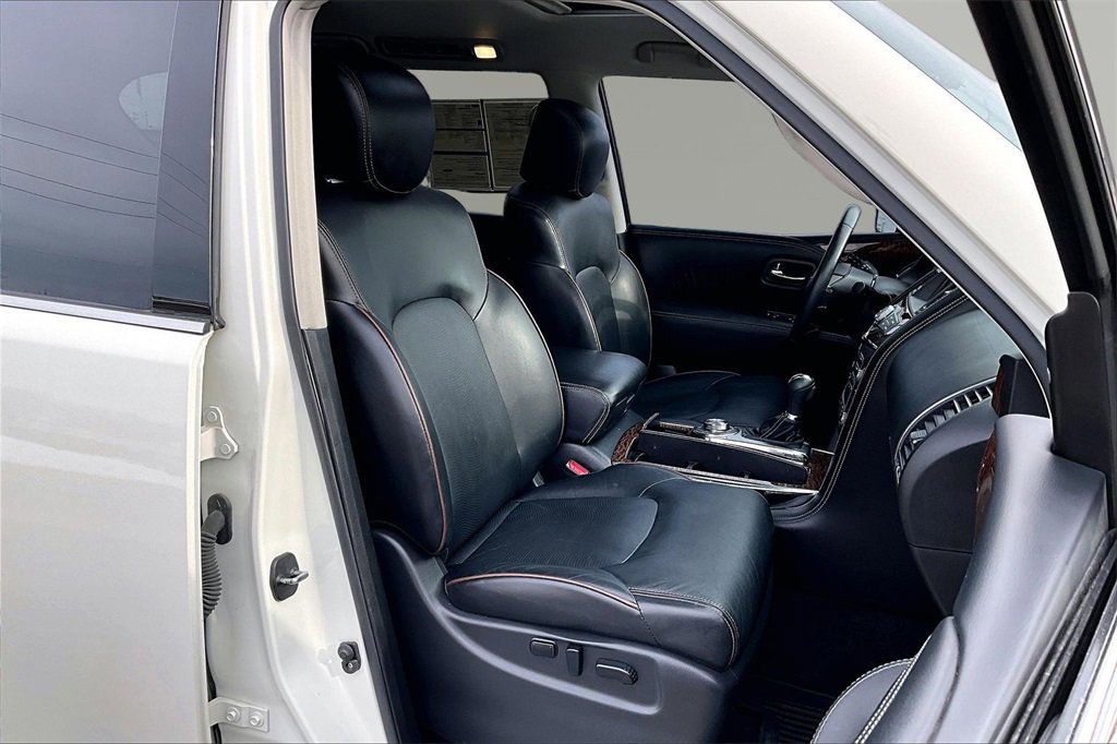 Used 2019 Nissan Armada Platinum w/ Captain's Chairs Package image 9