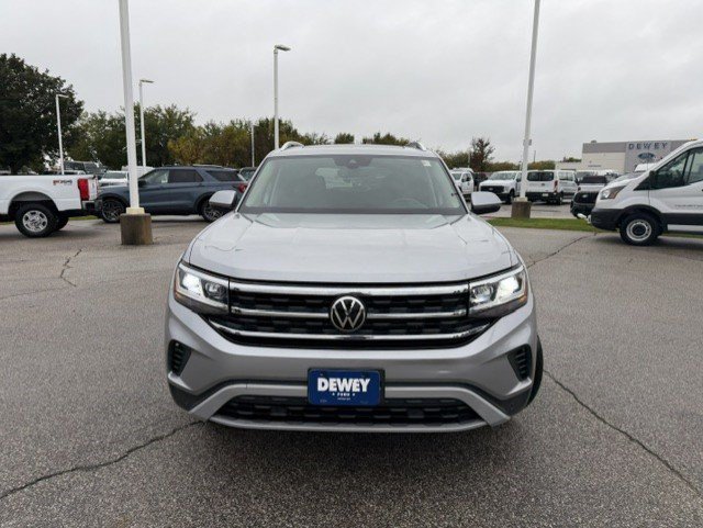 Used 2023 Volkswagen Atlas SEL AWD/4WD image 2