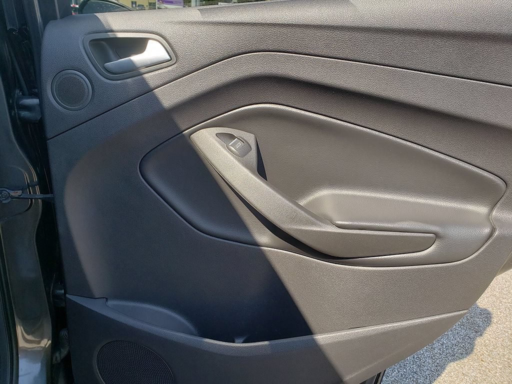 Certified 2017 Ford Escape Titanium FWD image 19