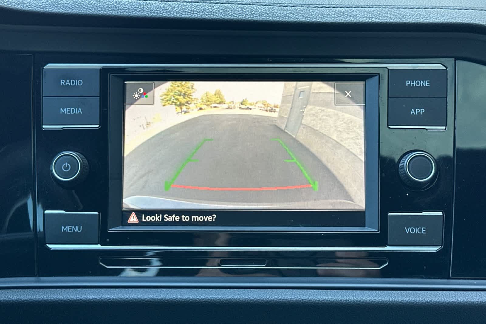 Used 2020 Volkswagen Jetta R-Line w/ R-Line Cold Weather Package FWD image 18