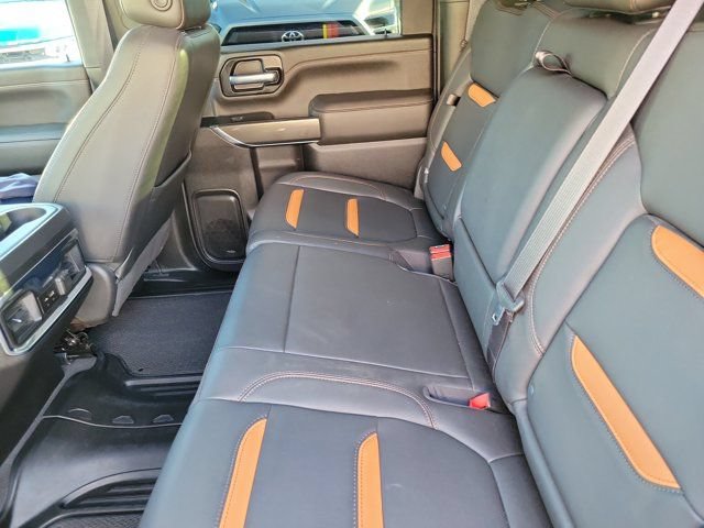 Used 2022 GMC Sierra 2500 AT4 w/ AT4 Premium Plus Package AWD/4WD image 12
