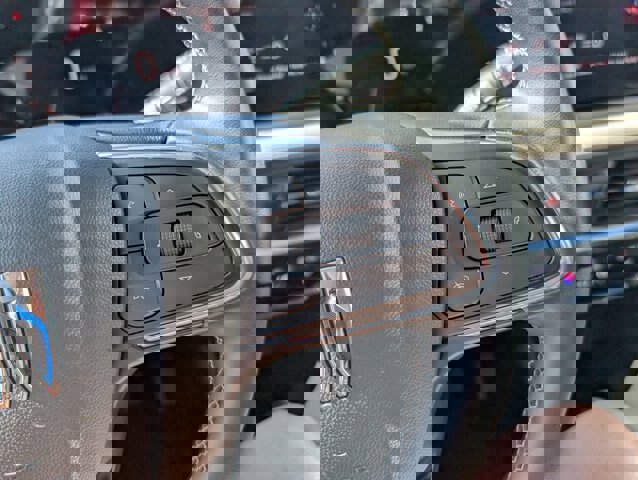 Used 2024 Buick Encore GX Avenir w/ Avenir Convenience Package image 18