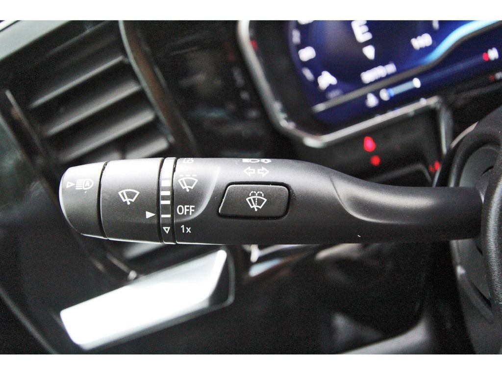 Used 2022 Chevrolet Silverado 1500 High Country image 17