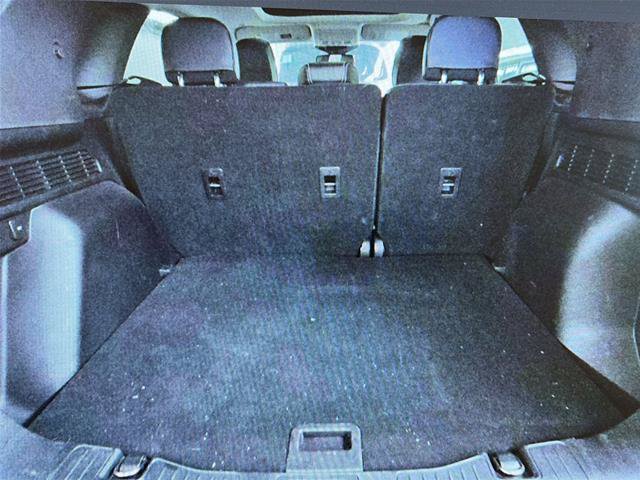 Certified 2023 Ford Escape SE w/ PHEV Premium Package FWD image 11
