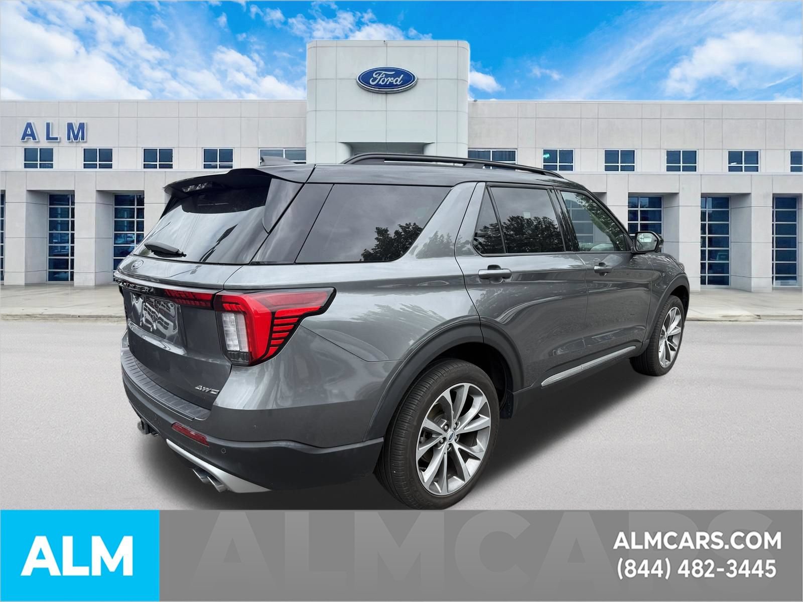 Certified 2025 Ford Explorer Platinum w/ Ultimate Package AWD/4WD image 5